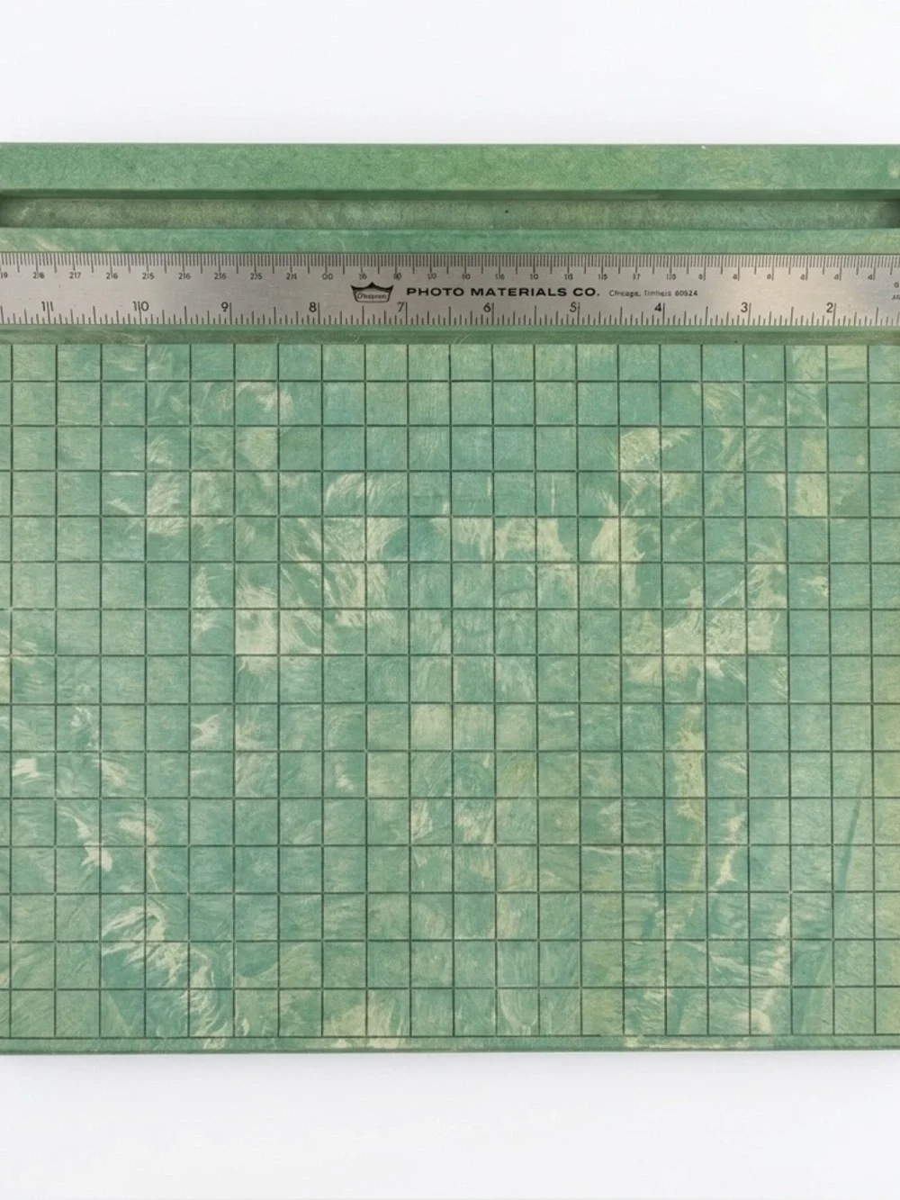 Premier Photo Materials Co. Guillotine Paper and Cardboard Cutter - Picture 3 of 5